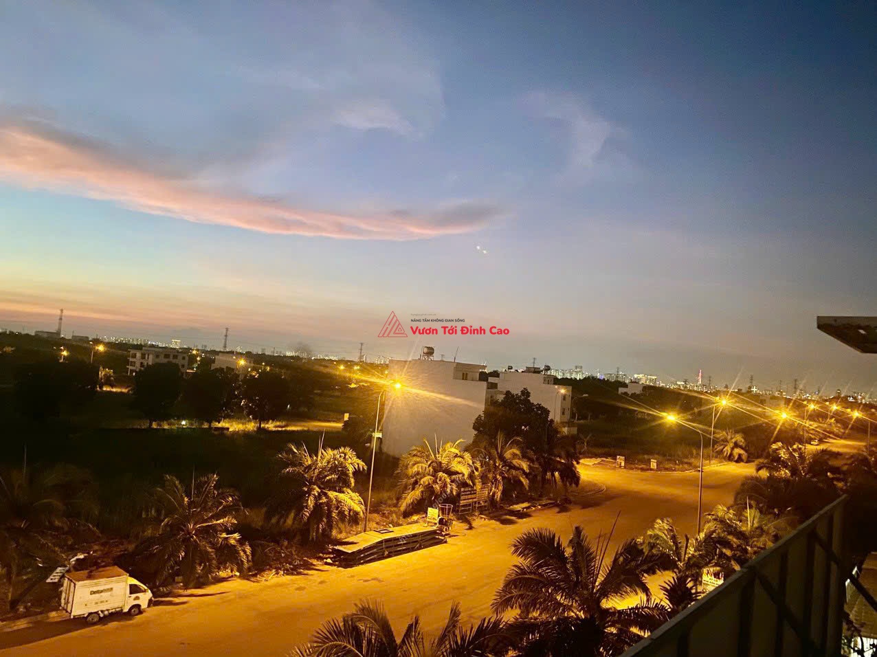 Thực tế cảnh quan Star Village Nhà Bè chụp lúc 6h35p tối